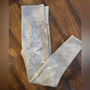 PINK Victoria's Secret Light Green Acid Washed Leggings